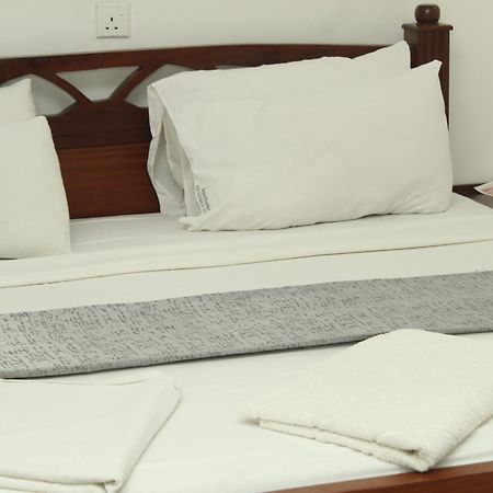 מומבסה Regency Park Hotel מראה חיצוני תמונה
